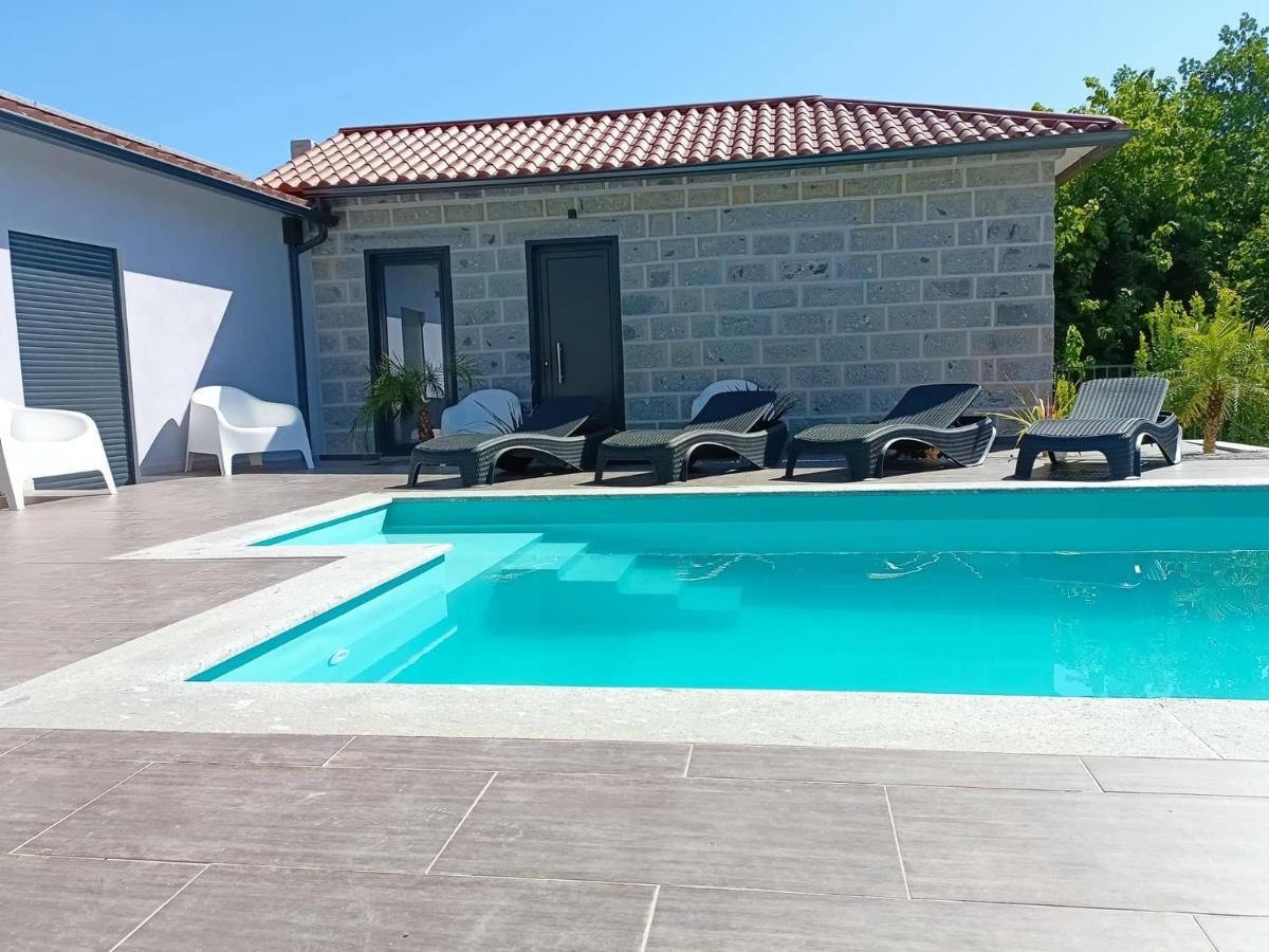 Andreihouse Villa Amares Exteriör bild